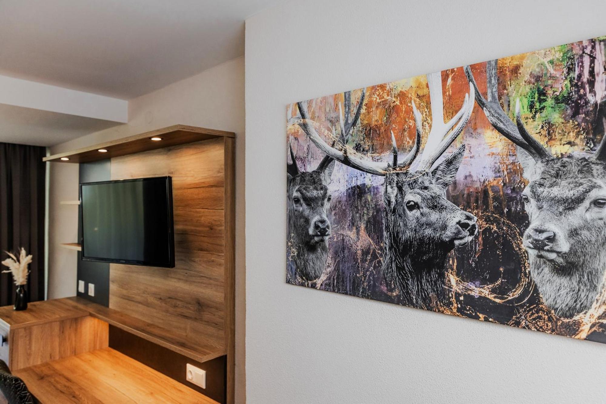 Landgasthof Zur Linde Heimbuchenthal Bagian luar foto